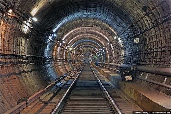 Новый перегонный тоннель в обход размыва, пройденный итальянским подрядчиком.