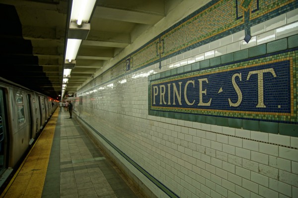 Платформа станции Prince St.