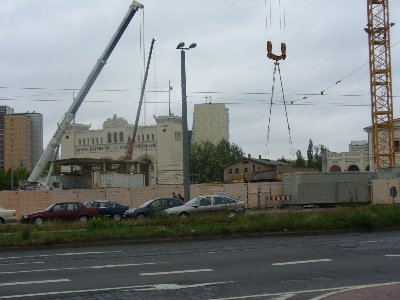 Строительство станции Bayericher Bahnhof, главные ворота вокзала.