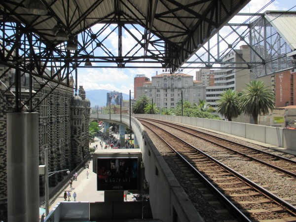 Эстакада метро в центральной части города
