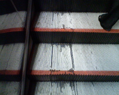 pic00220.jpg (426.89 КБ) 4538 просмотров Такие следы на всей виденной мной части полотна..