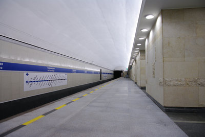 НовГорьк-2.jpg (1.24 МБ) 6590 просмотров Волнистые карнизы с освещением (на фото не видно)