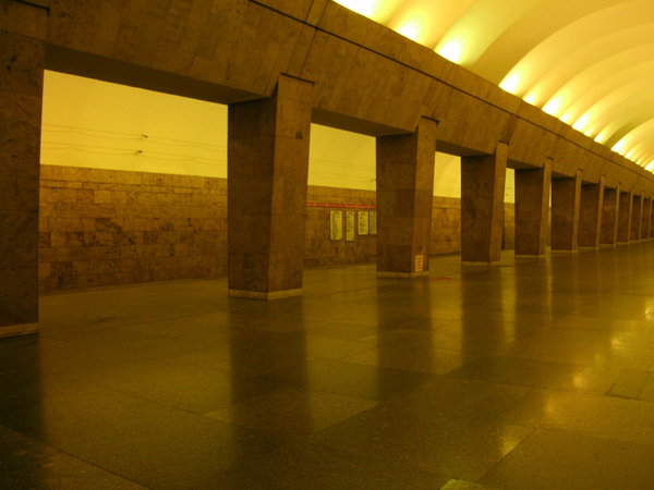 VYBOR_YELLOW.JPG (338.4 КБ) 6494 просмотра Выборгская с новым освещение