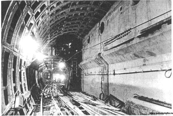 Спортивная1.jpg (651.81 КБ) 6398 просмотров Конструкция монолитной опоры свода станции "Спортивная"