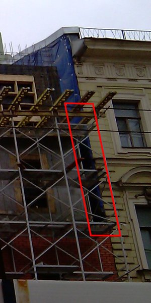 dve_steny.jpg (96.06 КБ) 5713 просмотров Зазор между бетонным фасадом и соседним зданием.