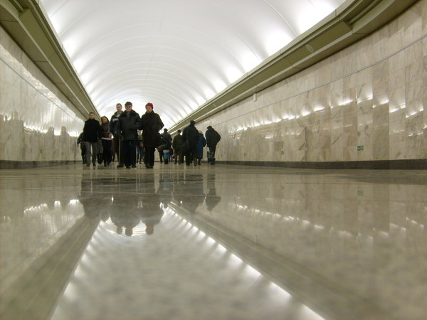 S6308340.JPG (856.58 КБ) 9438 просмотров Переход между эскалаторами