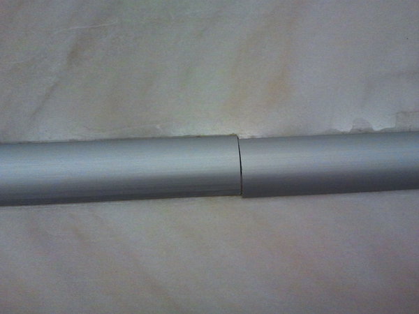 2011-12-28 14.32.37.jpg (1.49 МБ) 9415 просмотров Кривой стык в переходе между эскалаторами