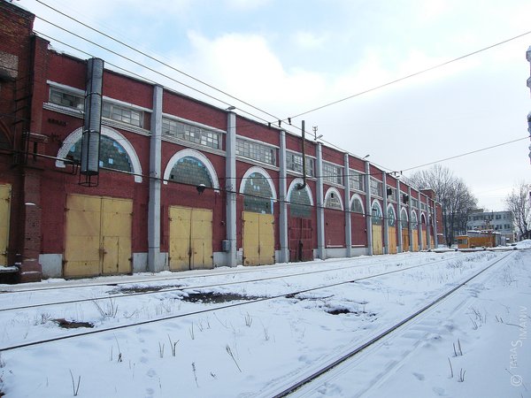 Сейчас там собирают номерные для Баку, Екатеринбурга и других городов СНГ. Москва их уже не закупает.