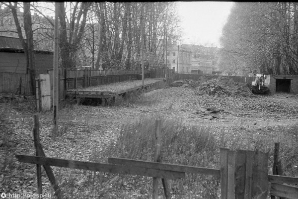 800_f743e4fc76e4508fe16f0969e9bee114.jpg (98.23 КБ) 7566 просмотров 1990 г.