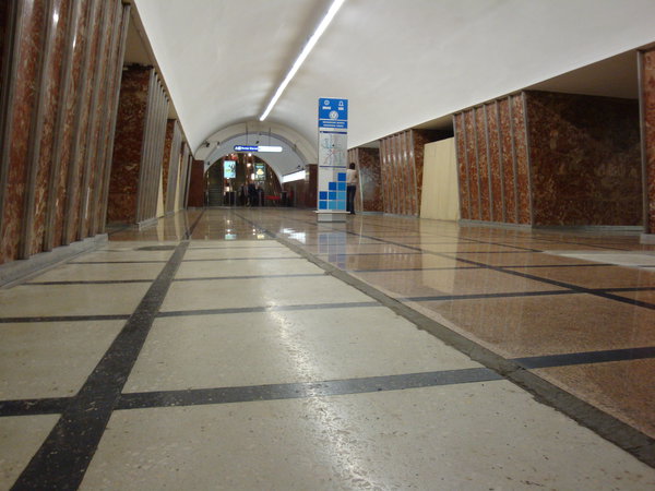 DSC07589.JPG (3.33 МБ) 11607 просмотров Новые полы чуть выше старых (см. по увеличению)