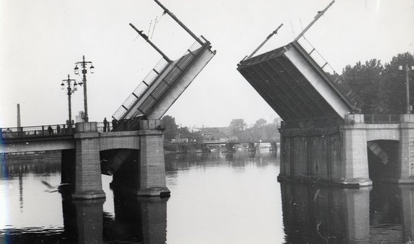 0_2dac2_226315c9_orig.jpg (118.86 КБ) 11951 просмотр Большой Крестовский мост