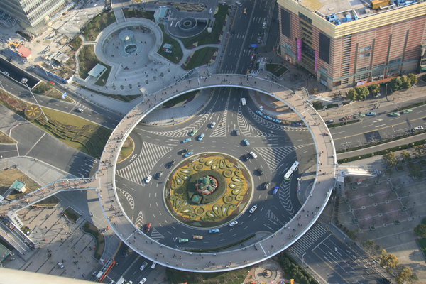 perehod-krug-shanhai.jpg (4.53 МБ) 25086 просмотров Шанхай, например.