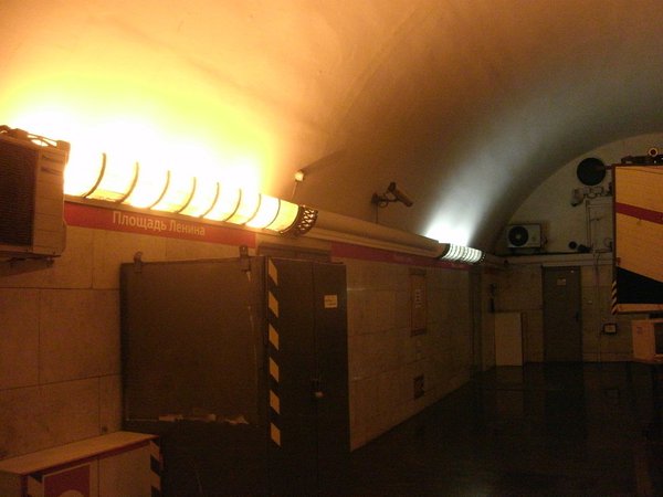 Lenin.jpg (269.79 КБ) 6593 просмотра Площадь Ленина, 1-ый путь, начало.