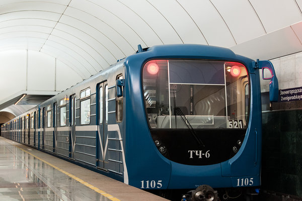 81-717.5П №1105, станция &quot;Звенигородская&quot;.