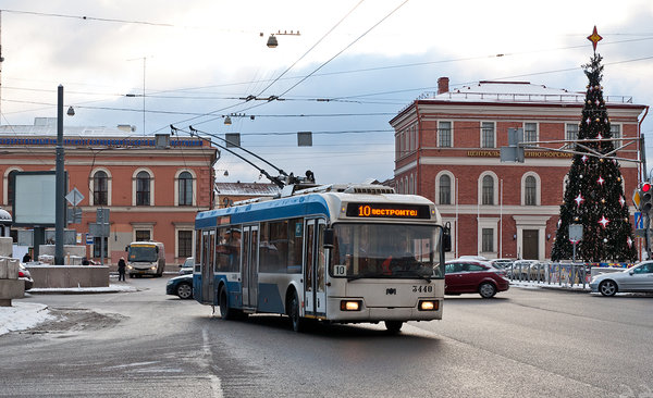 БКМ 321 №3440.jpg (826.38 КБ) 3538 просмотров БКМ 321 №3440, повернул с Конногвардейского бульвара на площадь Труда.