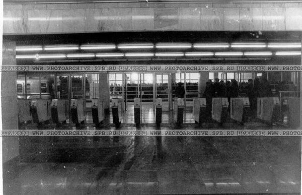 file4.jpeg (49.69 КБ) 10976 просмотров Старые турникеты там же