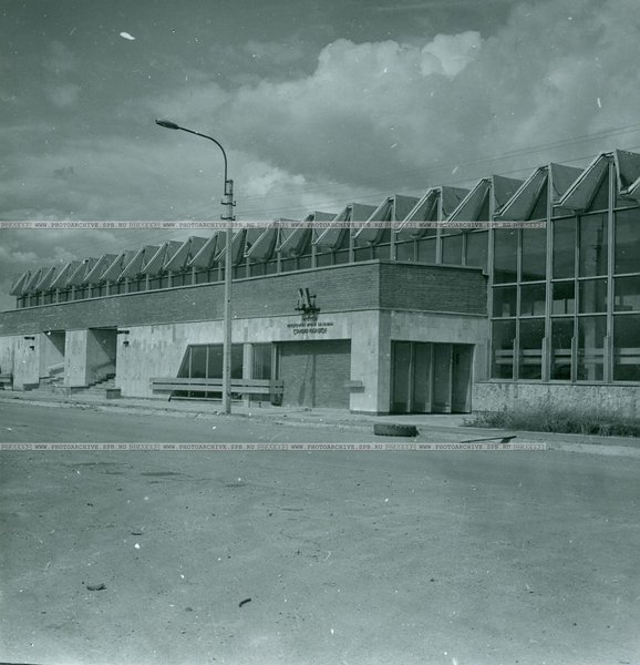 file27.jpeg (202.05 КБ) 12073 просмотра Вестибюль "Рыбацкого", 1987 г.