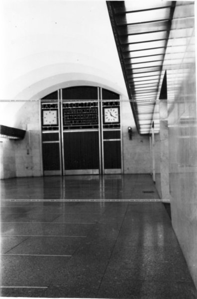 file9.jpeg (162.93 КБ) 12073 просмотра Торец "Василеостровской", 1967 г.