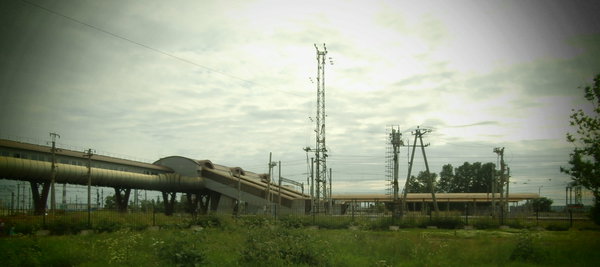 P6230182.JPG (442.41 КБ) 10309 просмотров Переход над путями и вокзал станции вид от станции метро