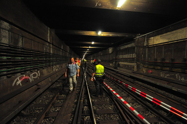 tunnelwanderung-berlin.jpg