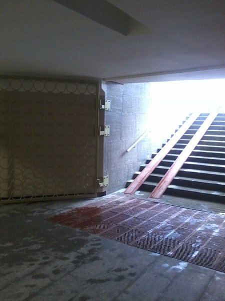 Rotation of Фото-0108.jpg (487.37 КБ) 7101 просмотр Лестница №7, вид снизу