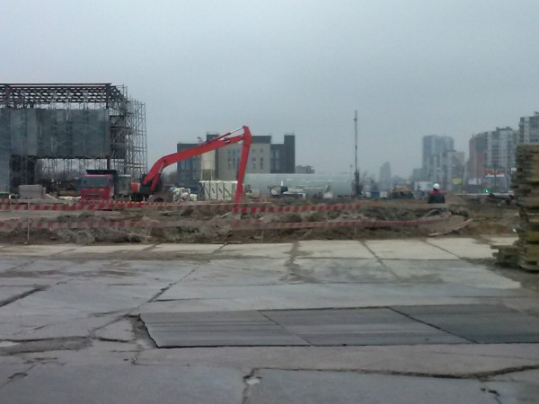 CAM02007.jpg (885.63 КБ) 6490 просмотров Главный въезд/выезд