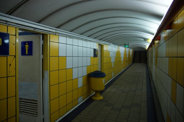 Туалеты в подземном переходе