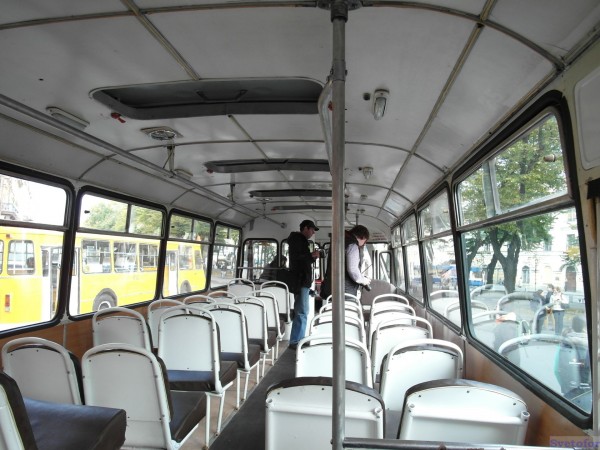 SAM_2900.JPG (383.57 КБ) 6308 просмотров А сидения какие мягкие... хоть и ногам тесновато...