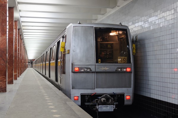 0025.jpg (696.51 КБ) 5661 просмотр 81-720 «Яуза» № 0025, станция Каширская