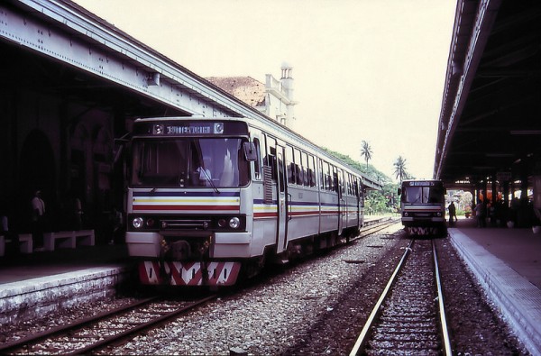 Малайзия, 21 марта 1989 года. Двухвагонный рельсовый автобус. Railasia