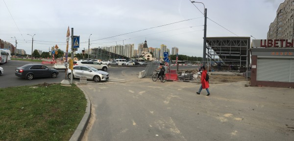 IMG_0390.JPG (6.64 МБ) 6618 просмотров На фото можно увидеть ДТП, чёрный серебристому тюкнул в зад.