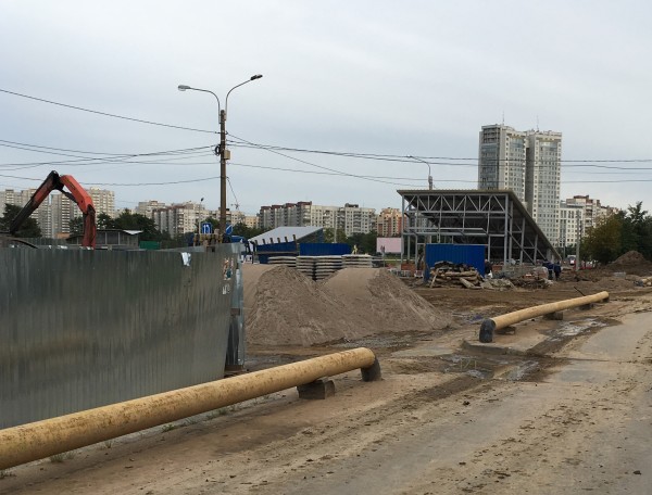 IMG_E0392.JPG (1.11 МБ) 6610 просмотров Грязь развели неимоверную, весь тротуар в говне.