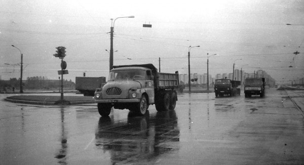 1987 г. перекрёсток Бухарестской и пр. Славы