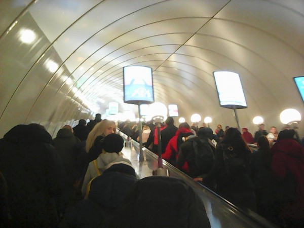 2.jpg (291.79 КБ) 14512 просмотров Пассажиропоток на Международной вечером 15.10.19