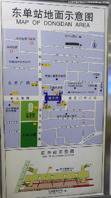 План станции внизу и ее расположение относительно городских улиц.