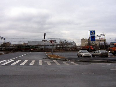 IMG_3255.JPG (68.07 КБ) 3399 просмотров Та самая предполагаемая парковка. Или остановка...)